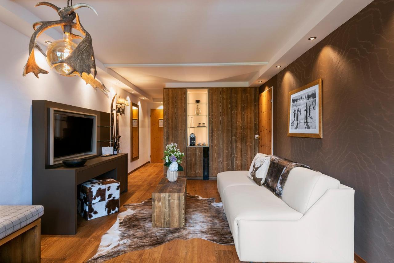 La Val Hotel & Spa Breíl Екстериор снимка