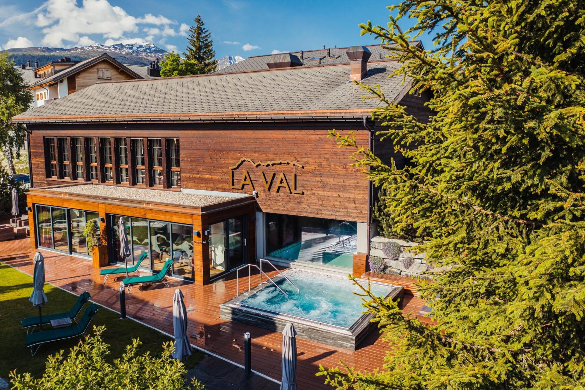 La Val Hotel & Spa Breíl Екстериор снимка